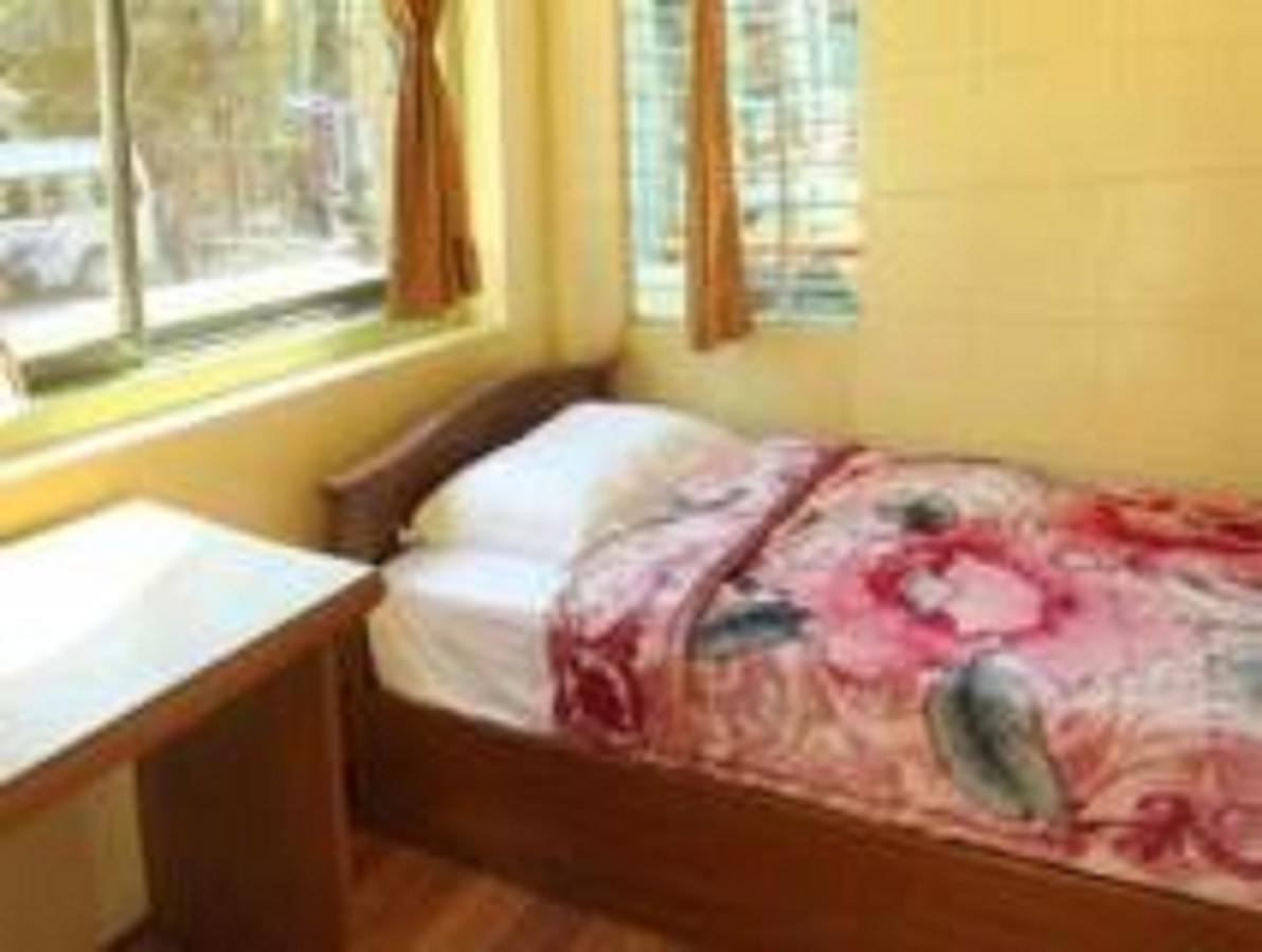 Yee Shin Guest House Hsipaw Exterior photo